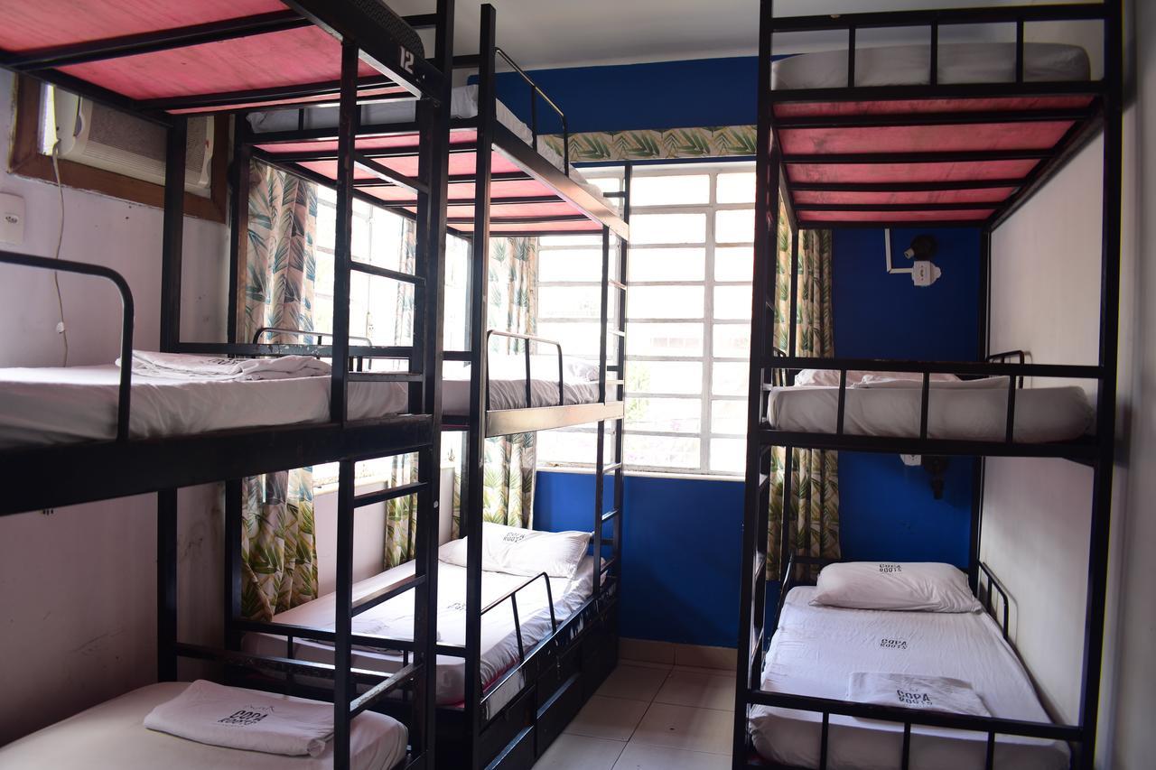 Hostal Copa Roots *